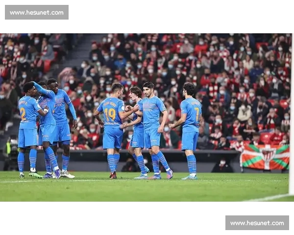 足球比赛全场攻防博弈与战术较量精彩回顾解析深度剖析与关键瞬间盘点 - 副本 - 副本 (2) - 副本