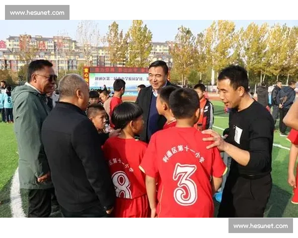 独自观看体育赛事的利与弊探讨为何一个人看比赛也能享受乐趣 - 副本 (2)